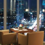 Pin page 월간 호텔&레스토랑) 파크하얏트 서울의 코너스톤 더 라운지 의 크리스마스 프로모션은 12월 24일과 25일 저녁에 5코스디저트와... 