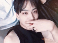 제이비 -　-　- ╱  예쁘다!! ╲ ╱ / ╱ ╲ / | | 🌴🐰👑🍑🌙🐍🌼  갓세븐  defsoul  prdsdef  igot7  got7jb... 