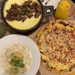 Instagram의 ❤️수연이의 먹스타그램❤️님: “건대 민벅에서 점심 냠냠 🍝 피자는 위에 새우가 통실하게 올라가서 식감도 좋고 매콤해서...