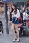 Street Girl에 있는 redondo님의 핀 - 2020 | 가을, 역사