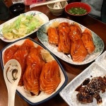 한개만 먹어도 든든한 #연어초밥 성지 지리는 라인업의 #삼미모둠 새로나옴!! JMT메뉴 파티 열려버렸다🙌 #서면 #삼미식당 위치... 