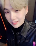 LOVELY에 있는 Miriamramonas님의 핀 | 방탄소년단, 사랑은, 박지민