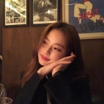 소라랑 급 데이투❣️ | Mirror selfie, Selfie, Scenes
