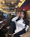 Instagram의 우한경님: “다덜 올려달라고 하셨던 스토리 피시방 사진 ₍˄·͈༝·͈˄*₎◞ ̑̑ 뭔 사진을 첫번째로 할지... 