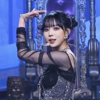 Aespa 에스파 winter 윈터️️ on Instagram: “この振り付けかわいい #에스파 #에스파윈터 #윈터 #winter...