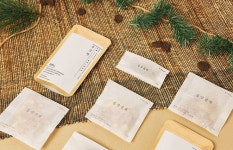 풍기인삼상회 홍삼견과&절편 20개입 - 감도 깊은 취향 셀렉트샵 29CM | Packaging