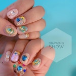 By yeon hee . . . . . . .. . . .. . . . . . #드로잉쇼#드로잉쇼네일#명동드로잉쇼#명동네… | Nail art rhinestones, Rhinestone nails, Nail art
