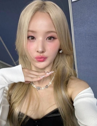 #키스오브라이프 #벨 #kissoflife #kpop | Kpop, Beleza, Princesas