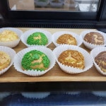 카페 비스퀴 | Café Biscuit (@_cafebiscuit) • Instagram photos and videos in 2021 | Cafe, Photo and video, Instagram photo