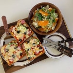 집콕 #홈브런치#홈카페 #food #onthetable #bread #salad em 2020