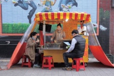 [4월 108호] 노란개비 포장마차 안선영씨