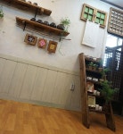 민속품 사다리는 화초선반으로 고재식탁같은 재봉틀테이블과 찻집인테리어 겸 베란다인테리어 : 네이버 블로그 | 인테리어, 아름다운 집, 집