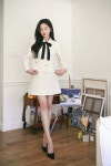 윤지