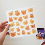 328 Likes, 1 Comments - 궈니 kwoni (@kwonikwoni) on Instagram: “곰돌이빵 토끼빵 ⠀ ⠀ #궈니 #kwoni #illustration #스티커... 