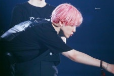 Pin by D봄현이 on BAEKHYUN The EXplOration #5 | Baekhyun, Exo planet 5 exploration, Kim ngưu