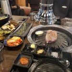 :>  문래동맛집  숙달돼지  300일 기념 숙달돼지예🥰  목살  명이나물  300 | Table settings, Table