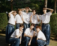 8TURN (에잇턴), ot8. 𝟖𝐓𝐔𝐑𝐍 | Happy moments, Group photos, Turn ons