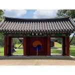 2019.06.16 [국내여행] 경주 DAY2 대릉원에 이어 오릉에서도 점P샷 . . #경주여행 #경주 #국내여행 #주말여행 #기와 #경주오릉 #오릉 #어제... 