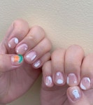 Pin page 바야흐로여름 목동네일샵 Nail on Instagram: “🐰🌷🧡☁️🥕 #토끼네일 #미피네일 #튤립네일 #꽃네일 #화이트네일... 