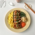 느무 맛나다.(양념장2종 & 생강 포함) #와-나힘어따쓰지 - - ✎ #민물장어#장어구이#보양식#여름보양식#장어#장어맛집#집밥#식탁이있는삶…”