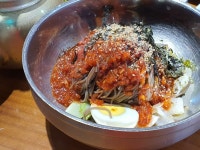 네자매평강막국수 - 가평 스위스마을 국수 / 면 요리 | 맛집검색 망고플레이트 - 2021 | 요리, 식품 아이디어, 음식