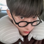 Dokyeom Weverse Update 240802 | 세븐틴, 라이브, 셀카