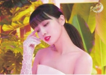 [SCAN] Breakthrough postcard - Momo #모모 #MOMO #TWICE #트와이스 | Nayeon, Dahyun, Momo [SCAN] Breakthrough postcard - Momo...