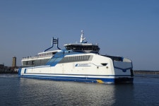 Pin van 선태 김 op 카라반 | Catamaran