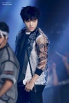 https://t.co/YjVqKIcQnm 150723 엠카운트다운 #명수 #엘 2pics up~! 아까랑 옷이 똑같네요..;;;) https://t.co/lWFWlgaX9a | 엘 