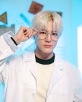 250k Likes, 7,256 Comments - NCT DREAM OFFICIAL (@nct_dream) on Instagram: “🐶🥼🧪 #JENO #드림연구소 #NCTDREAM #NCT... 
