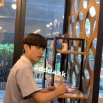 Pin page Pin di Iamaiis su 이팩스 nel 2024