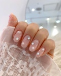 3,499 Me gusta, 12 comentarios - 미니네일 (@nail_mini) en Instagram: 눈 오는 겨울에 더 예쁜 디자인 ❄️ . . . . #미니네일#겨울네일... 