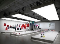 미니멀한 VMD의 나이키 팝업쇼룸_Nike pop-up showroom [패션인테리어,건축디자인]