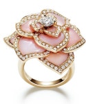 Nom De Bloom Ring by Piaget | 장미 반지, 쥬얼리, 보석함
