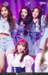 181101 엠카운트다운 IZ*ONE - 라비앙로즈(La Vie en Rose) 현장포토 : 네이버 포스트 | 韓国 アイドル, アイドル, 韓国