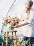 DIY Hand-Tied Garden-Style Bridal Bouquet | 센터피스, 꽃