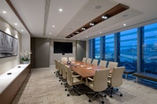 bespoke ceiling and storage detail | 회의실