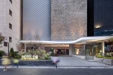 올스테이 공식 블로그 서울 호캉스 호텔 | 꿈같은 펜트하우스가 내 것, 소설호텔 | Hotel entrance, Patio canopy, Canopy outdoor