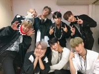 ㅡ @ATEEZ_official | date: 181110 • #ateez #KQ (con imágenes) | Jung yunho, Hombres guapos, Rapero