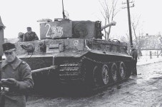 Tiger 1 N°233 of schwere Panzer Abt. 507 operating on the Eastern Front | 탱크, 전투기