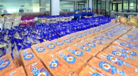 맛좋은 식료품을 많이 개발, 생산하는 공장
