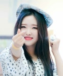 Imagem de Você me faz feliz por 응석 김 em Loona Go Go ! HaSeul #SoWhat #590
