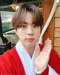 JIN (석진) on Instagram: 🎄🎅 in 2022 | Kim seokjin, Jin, Seokjin