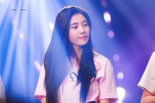 Pin by 스즈🌙 on 권은비 언니 | Women, Pop group, Woollim entertainment
