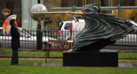 OperArt [work 295] – “The force of nature” di Lorenzo Quinn (Italia)(이미지 포함) | 조각