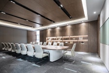 NEW OFFICE DECO에 있는 Damian Lopo님의 핀 - 2022 | 인테리어, 사무실, 건축
