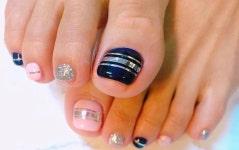 Pedicure에 있는 Su Young Bae님의 핀