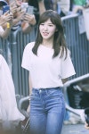 오늘도 넌 어김없이 예쁘구나 on Twitter: "180817_뮤직뱅크_슬기/웬디 #레드벨벳 #슬기 #웬디… " | Wendy red velvet, Velvet...