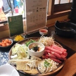 혼밥 OK, 취향 따라 즐기는 1인 샤브샤브 맛집 | 소고기 샤브샤브, 삼겹살, 어묵