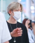 Pin de 백 현 em EXO Airport